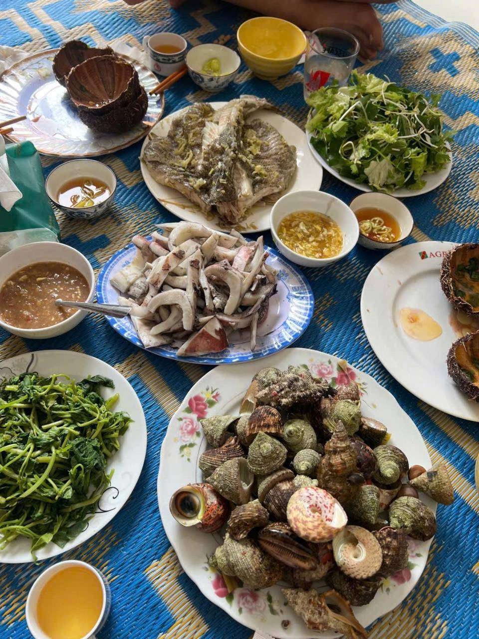 Bed and Breakfast Nha Nghi Kim Ngan Ly Son Zewnętrze zdjęcie
